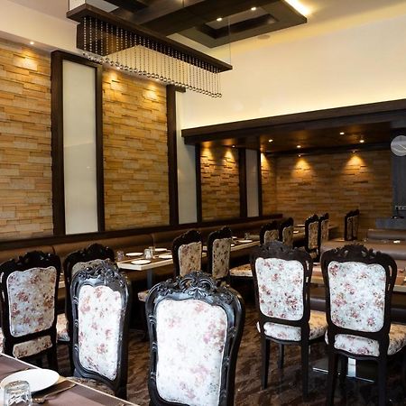 נאווי מומבאי Gold Crest Business Hotel מראה חיצוני תמונה