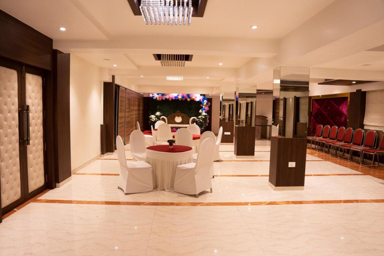נאווי מומבאי Gold Crest Business Hotel מראה חיצוני תמונה