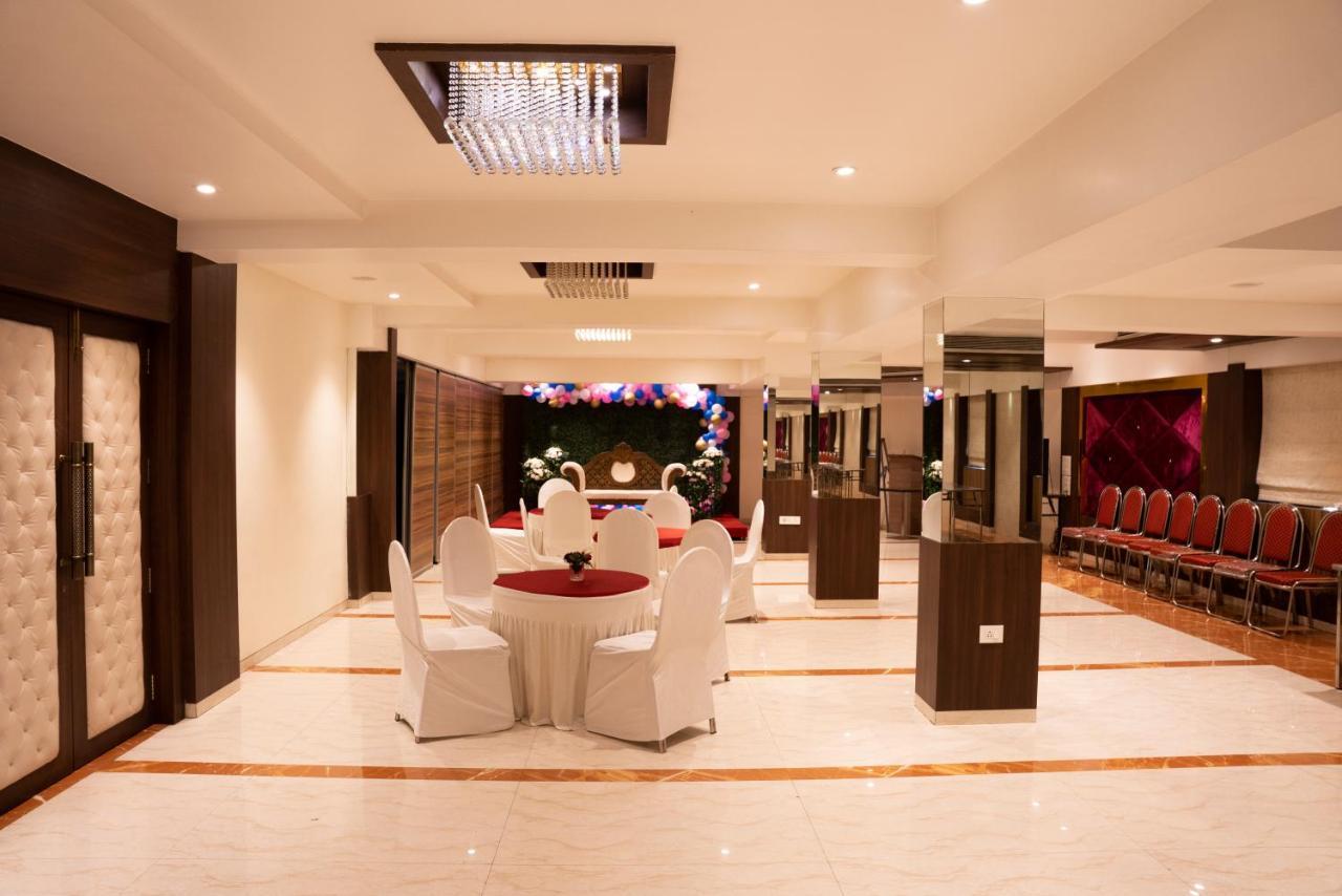 נאווי מומבאי Gold Crest Business Hotel מראה חיצוני תמונה