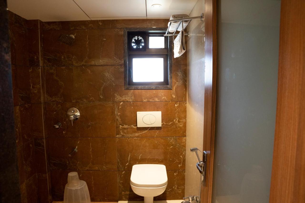 נאווי מומבאי Gold Crest Business Hotel מראה חיצוני תמונה
