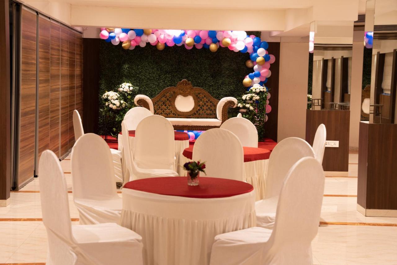 נאווי מומבאי Gold Crest Business Hotel מראה חיצוני תמונה