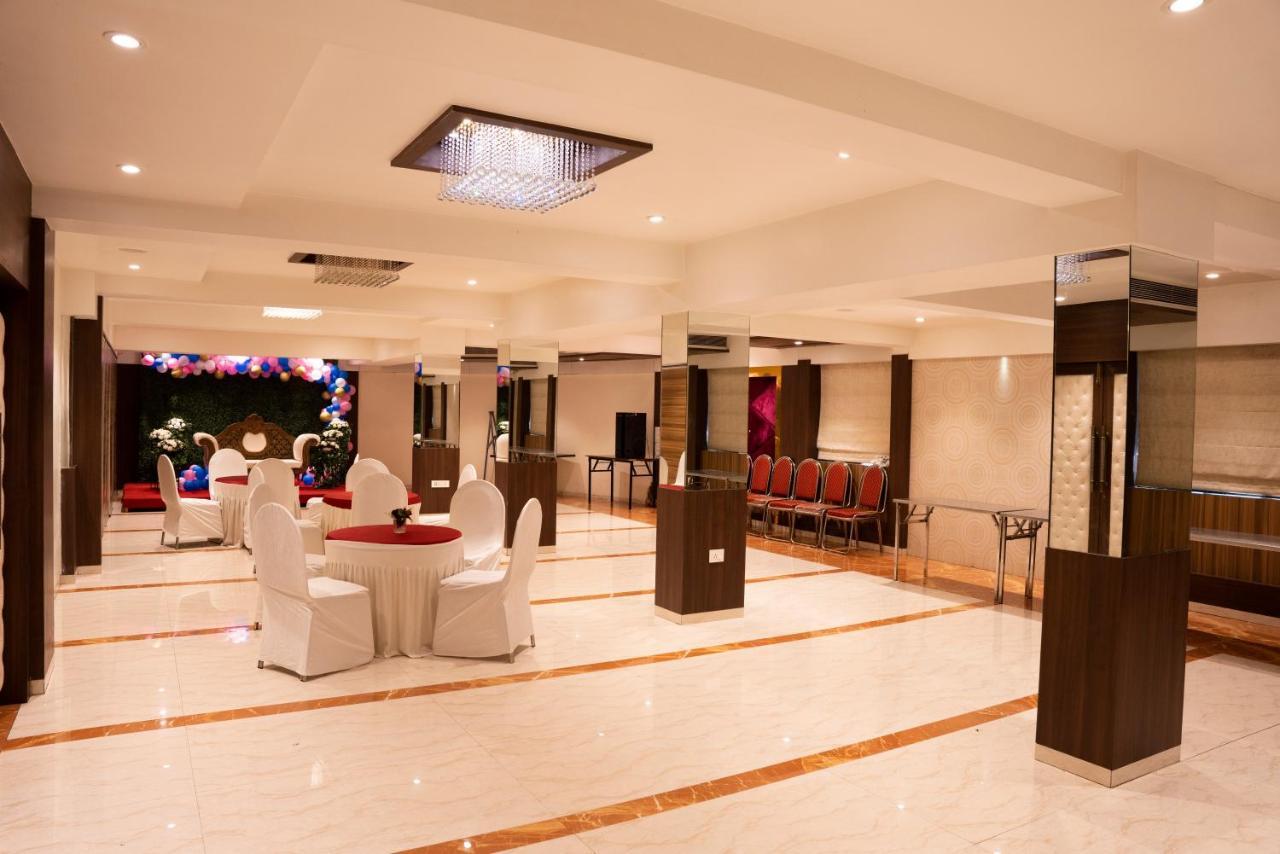נאווי מומבאי Gold Crest Business Hotel מראה חיצוני תמונה