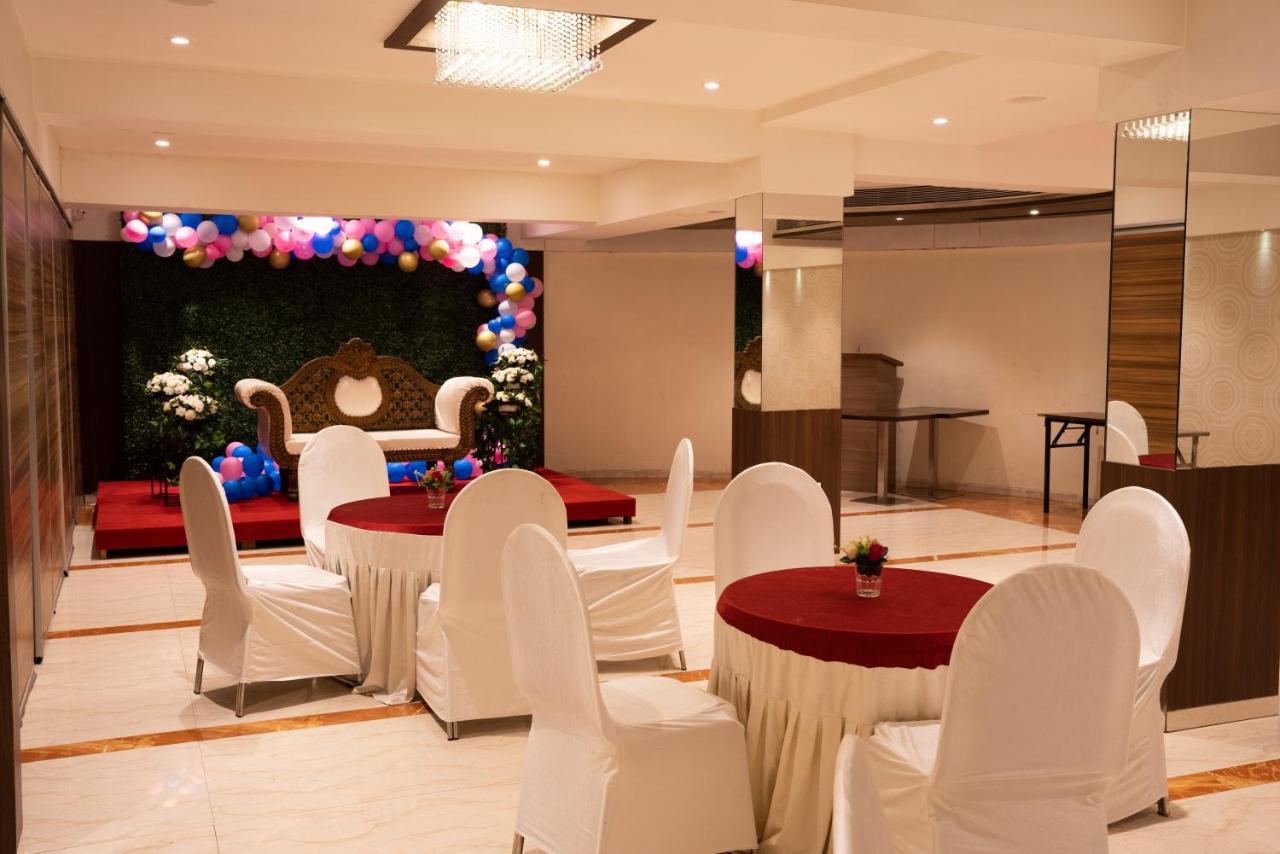 נאווי מומבאי Gold Crest Business Hotel מראה חיצוני תמונה
